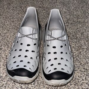 Joy bees grey & black kids Slip-On Shoes